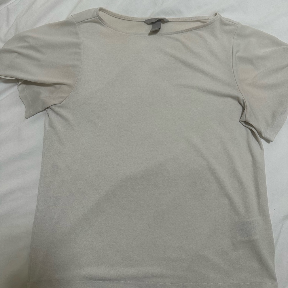 H&M white flowy top